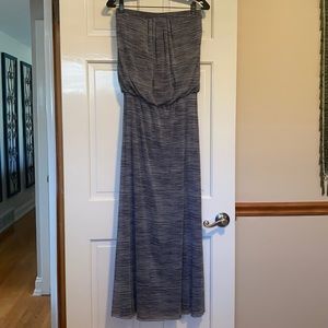 Sleeveless black/white stripe anywhere dress